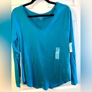 Old Navy Long Sleeve Tee